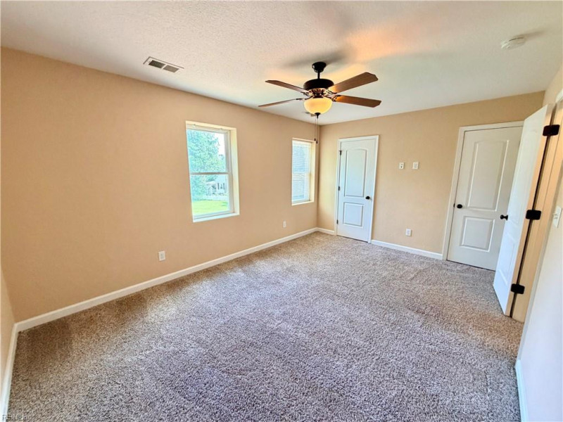 Photo 33 of 50 residential for sale in Portsmouth virginia