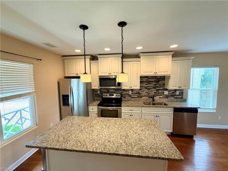Photo 7 of 50 residential for sale in Portsmouth virginia