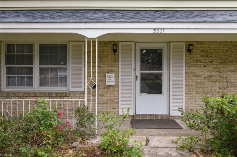 Photo 10 of 40 residential for sale in Virginia Beach virginia