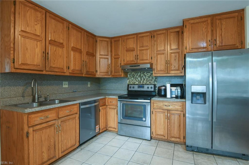 Photo 17 of 40 residential for sale in Virginia Beach virginia