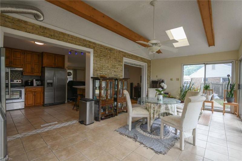 Photo 18 of 40 residential for sale in Virginia Beach virginia