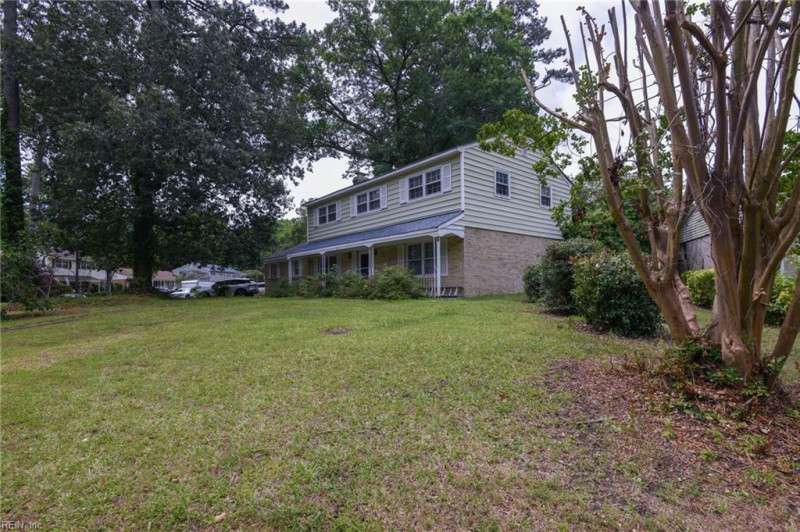 Photo 2 of 40 residential for sale in Virginia Beach virginia