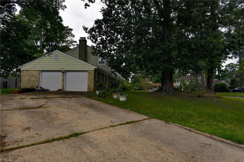 Photo 7 of 40 residential for sale in Virginia Beach virginia