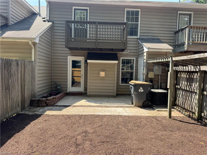 Photo 7 of 15 residential for sale in Hampton virginia