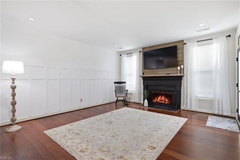Photo 15 of 46 residential for sale in Virginia Beach virginia