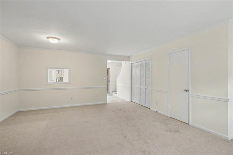 Photo 10 of 36 residential for sale in York County virginia