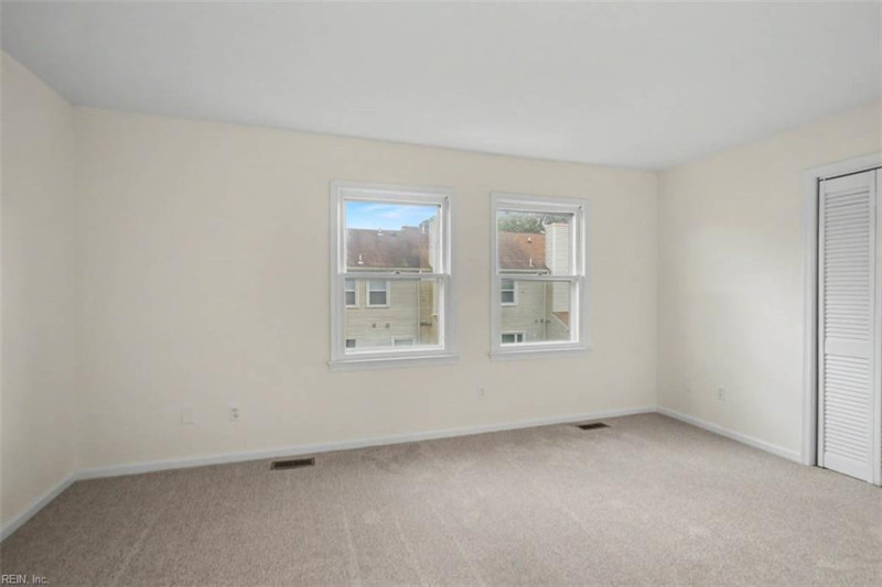 Photo 29 of 36 residential for sale in York County virginia