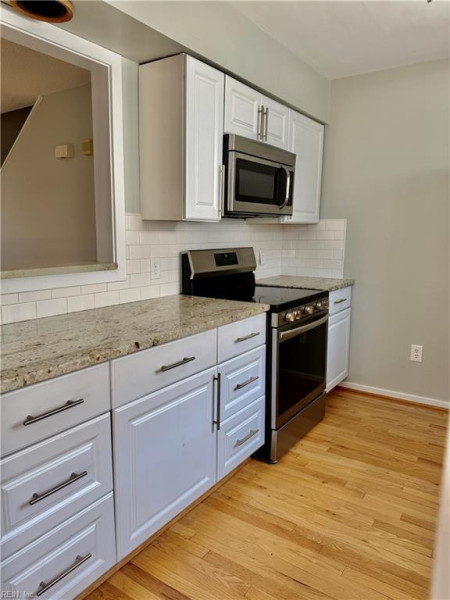 Photo 11 of 36 residential for sale in Virginia Beach virginia