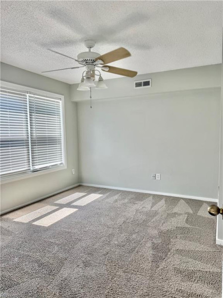 Photo 15 of 36 residential for sale in Virginia Beach virginia