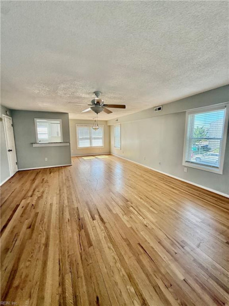 Photo 6 of 36 residential for sale in Virginia Beach virginia