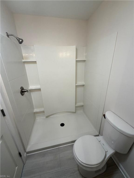 Photo 13 of 15 residential for sale in Chesapeake virginia