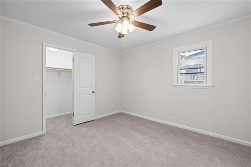 Photo 17 of 30 residential for sale in Chesapeake virginia
