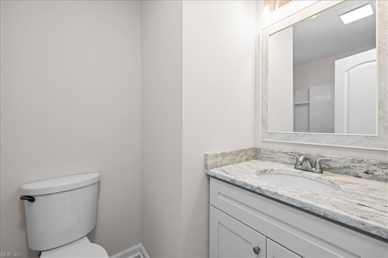 Photo 19 of 30 residential for sale in Chesapeake virginia
