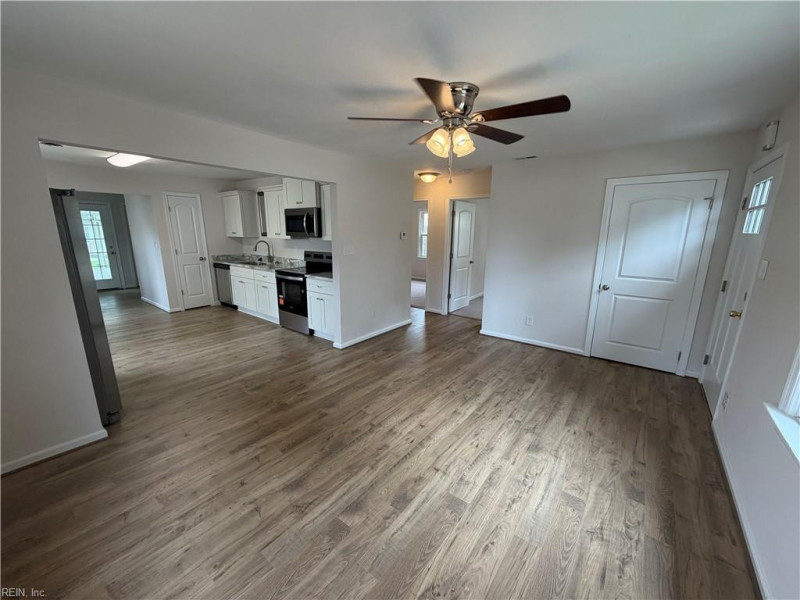 Photo 2 of 15 residential for sale in Chesapeake virginia
