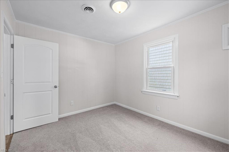 Photo 24 of 30 residential for sale in Chesapeake virginia