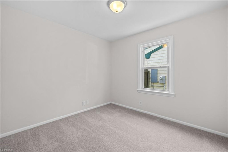 Photo 25 of 30 residential for sale in Chesapeake virginia