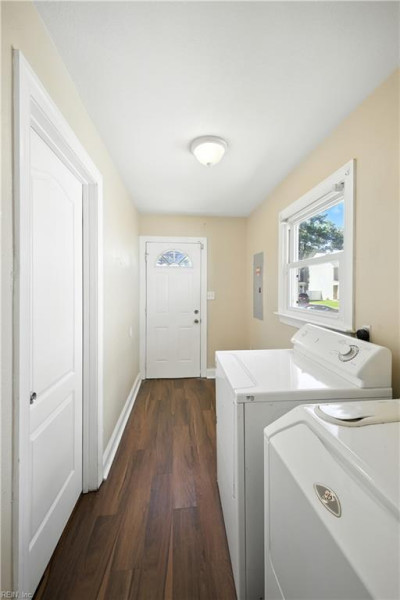 Photo 4 of 42 residential for sale in Norfolk virginia Photo 4 of 42 residential for sale in Norfolk virginia