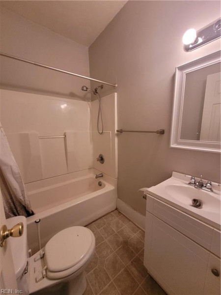 Photo 17 of 22 residential for sale in Norfolk virginia