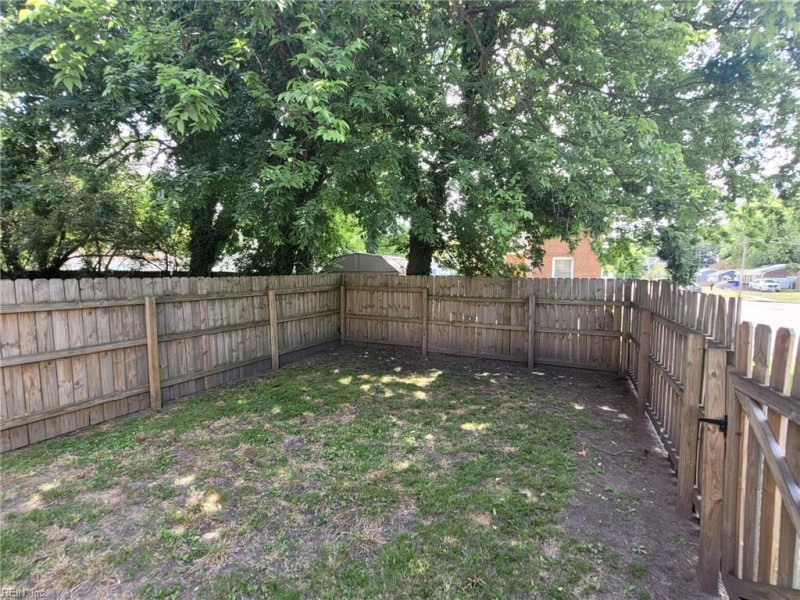 Photo 21 of 22 residential for sale in Norfolk virginia