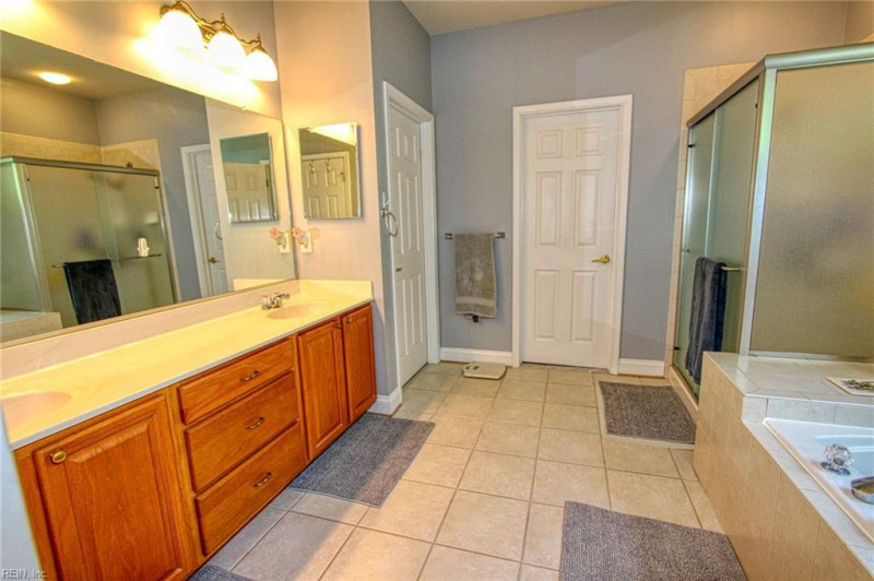 Photo 12 of 28 residential for sale in James City County virginia