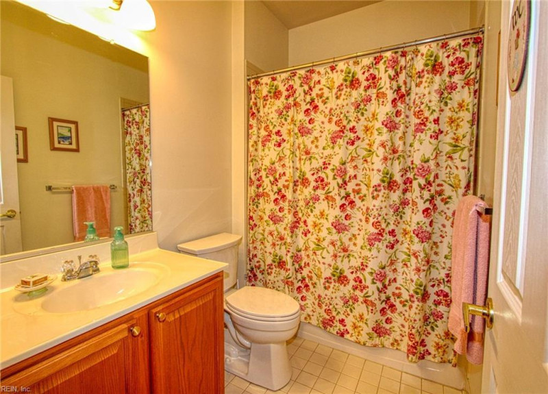 Photo 16 of 28 residential for sale in James City County virginia