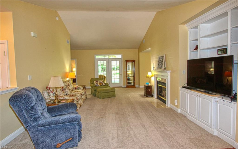 Photo 8 of 28 residential for sale in James City County virginia