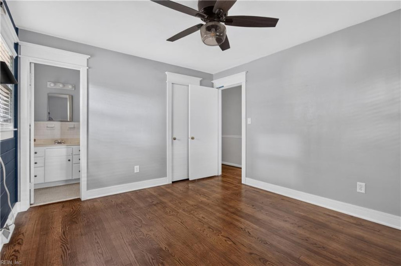Photo 15 of 32 residential for sale in Hampton virginia