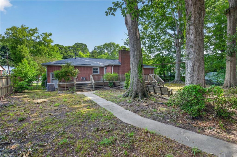 Photo 28 of 32 residential for sale in Hampton virginia
