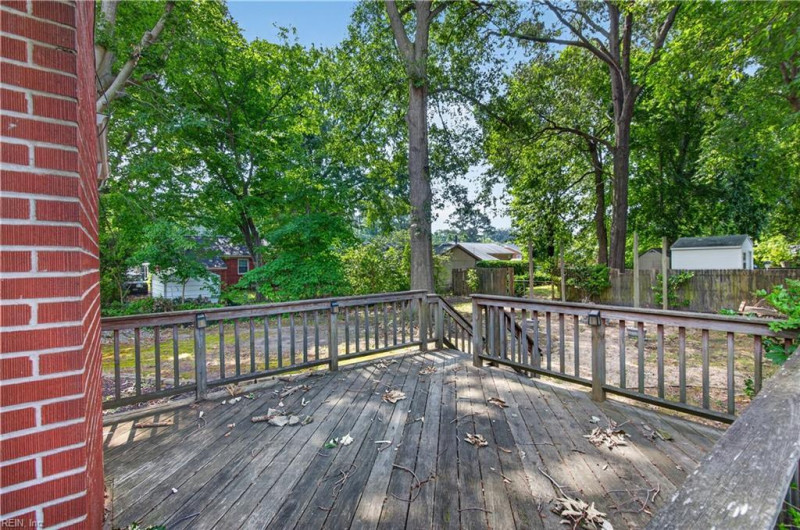Photo 29 of 32 residential for sale in Hampton virginia