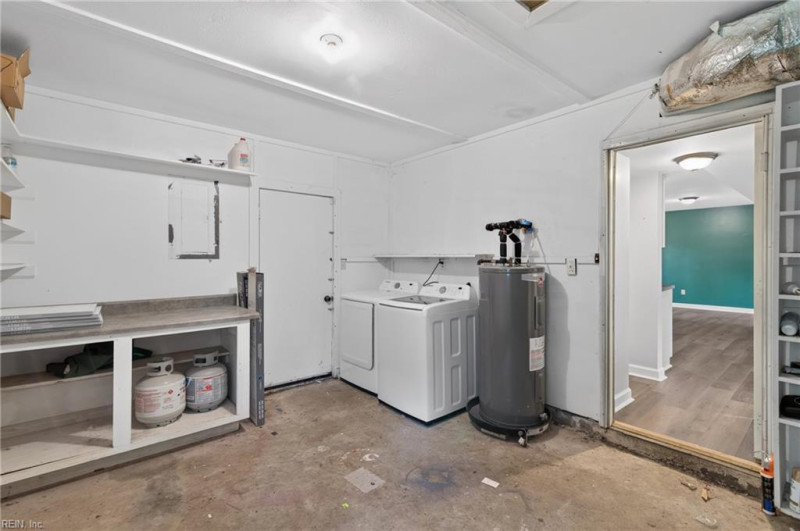 Photo 17 of 32 residential for sale in Hampton virginia