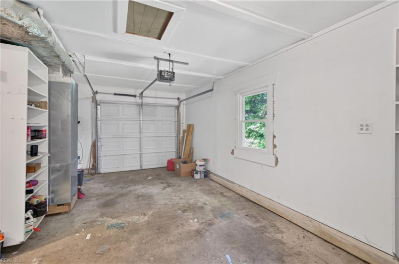 Photo 18 of 32 residential for sale in Hampton virginia