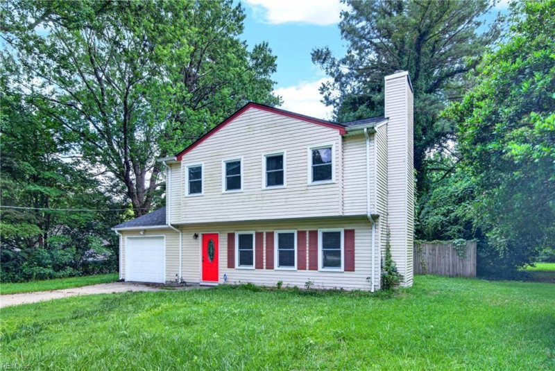 Photo 3 of 32 residential for sale in Hampton virginia
