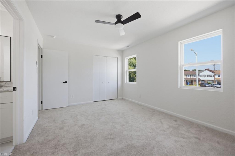 Photo 15 of 25 residential for sale in Chesapeake virginia