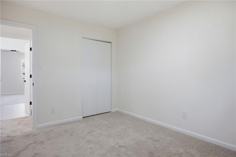 Photo 20 of 25 residential for sale in Chesapeake virginia