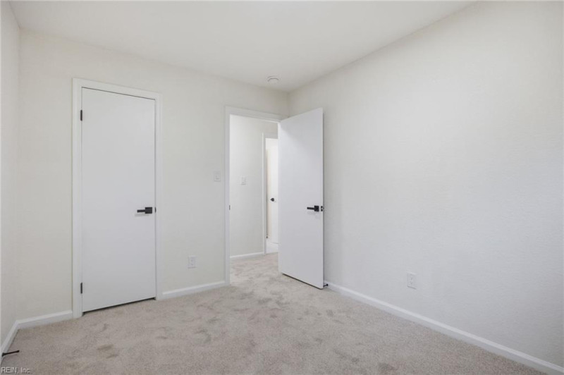 Photo 21 of 25 residential for sale in Chesapeake virginia
