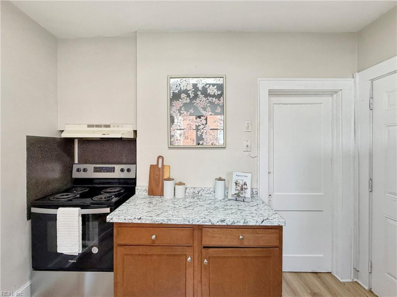 Photo 12 of 25 residential for sale in Norfolk virginia