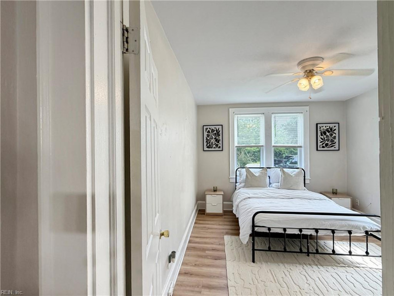 Photo 16 of 25 residential for sale in Norfolk virginia