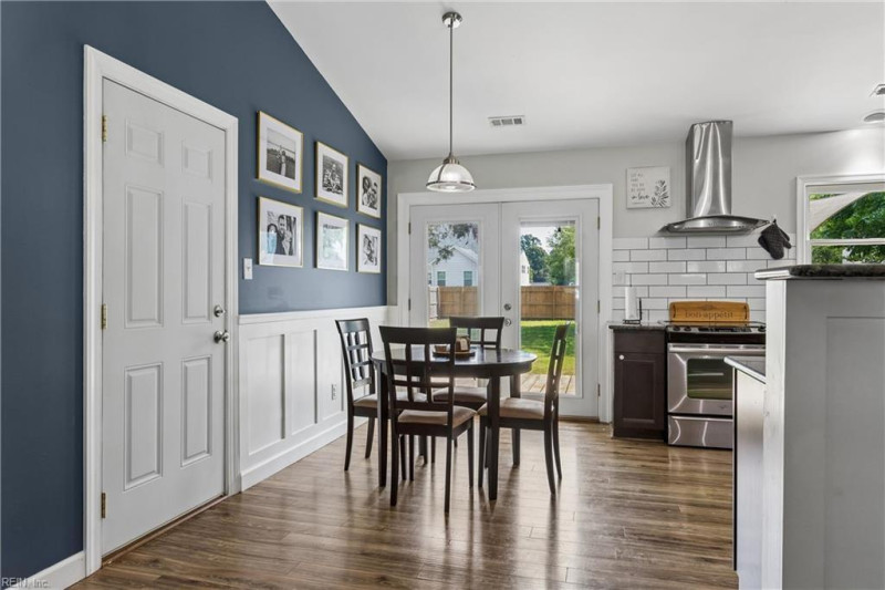 Photo 11 of 36 residential for sale in Newport News virginia