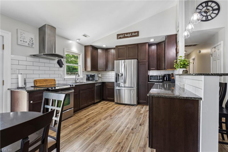 Photo 13 of 36 residential for sale in Newport News virginia