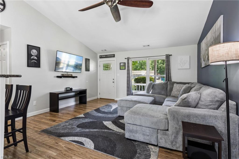 Photo 8 of 36 residential for sale in Newport News virginia