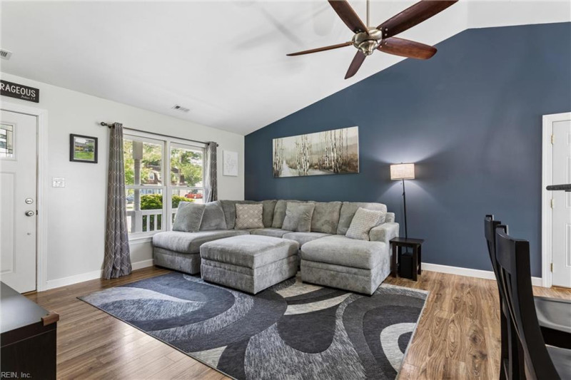 Photo 9 of 36 residential for sale in Newport News virginia