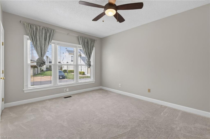 Photo 25 of 38 residential for sale in Virginia Beach virginia