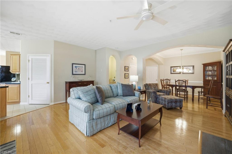 Photo 7 of 29 residential for sale in Virginia Beach virginia