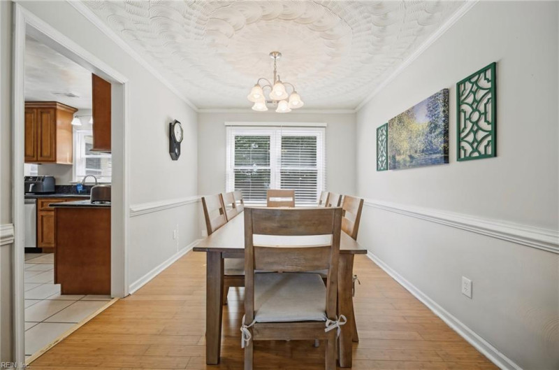 Photo 15 of 50 residential for sale in Chesapeake virginia