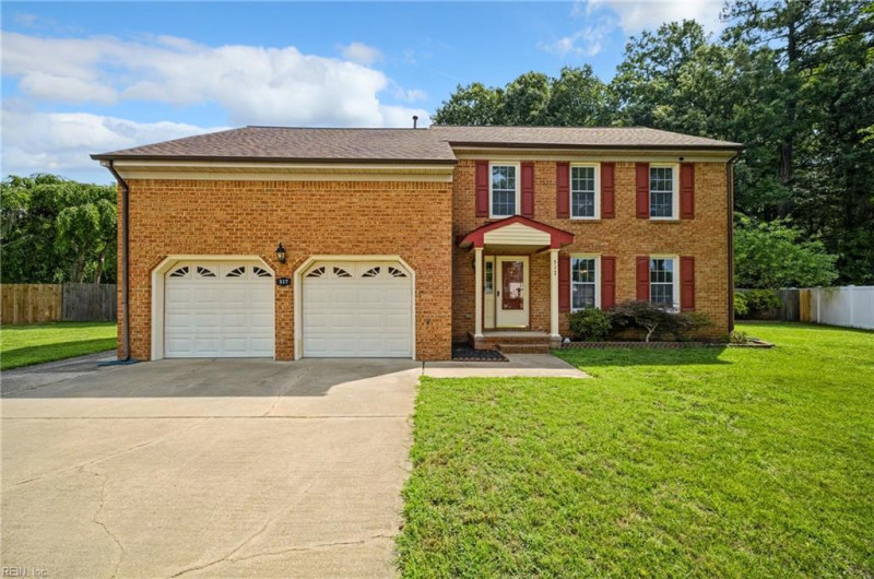 Photo 5 of 50 residential for sale in Chesapeake virginia