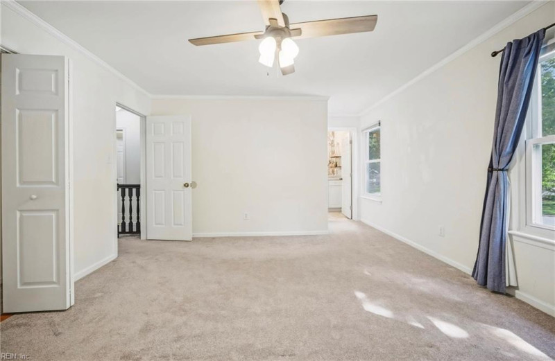 Photo 25 of 45 residential for sale in Chesapeake virginia