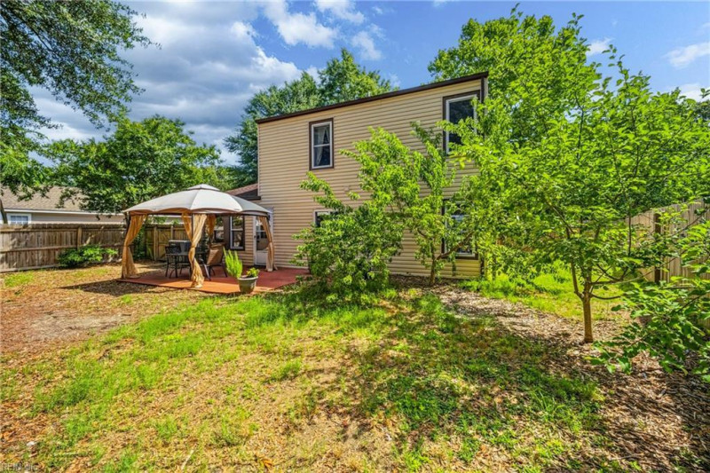 Photo 37 of 45 residential for sale in Chesapeake virginia