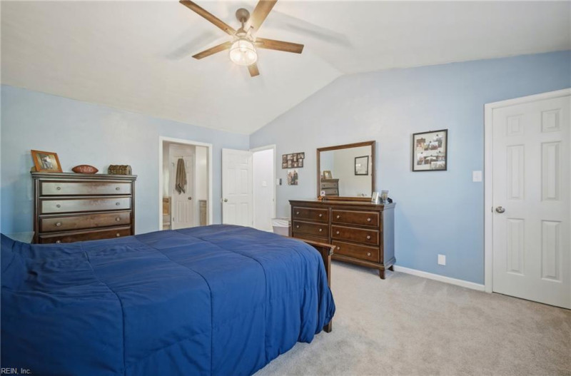 Photo 19 of 41 residential for sale in Chesapeake virginia