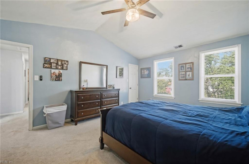 Photo 20 of 41 residential for sale in Chesapeake virginia
