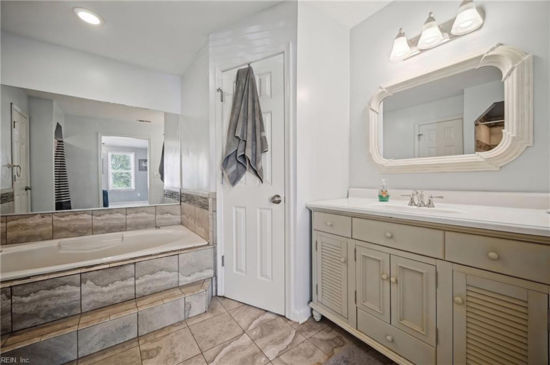 Photo 22 of 41 residential for sale in Chesapeake virginia